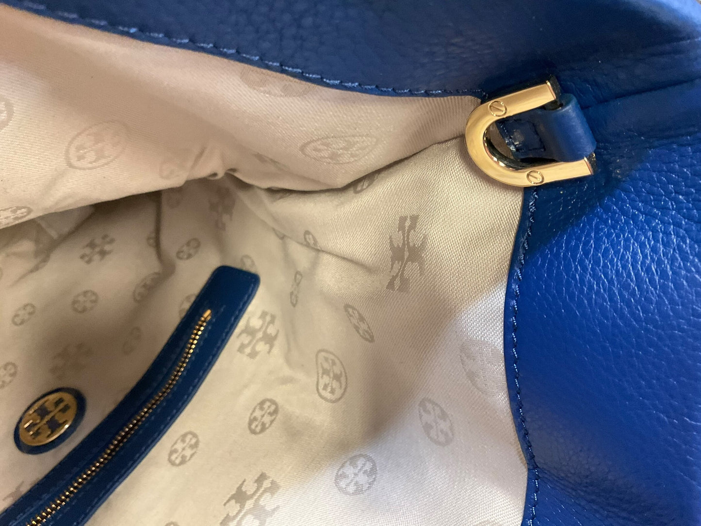 Crossbody Designer By Tory Burch Size: Medium