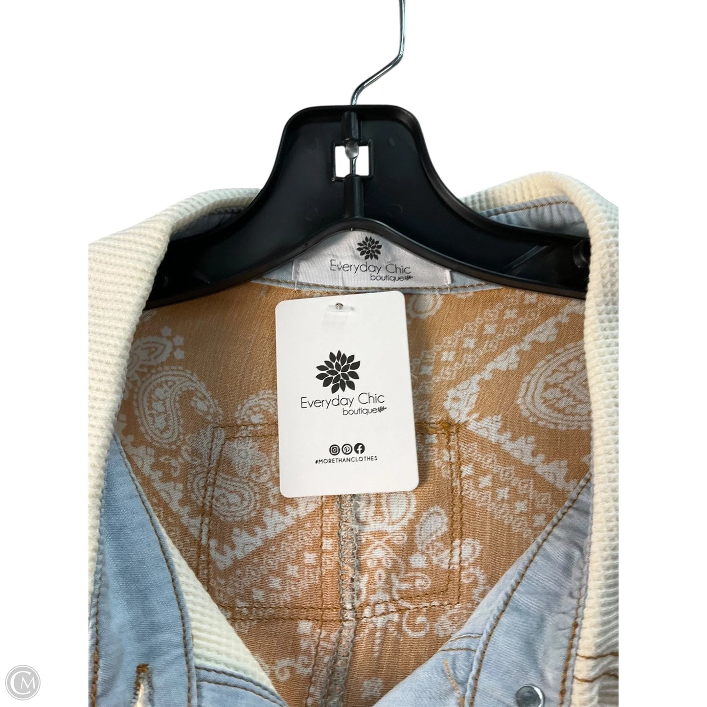 Top Short Sleeve By Clothes Mentor In Orange & White, Size: M