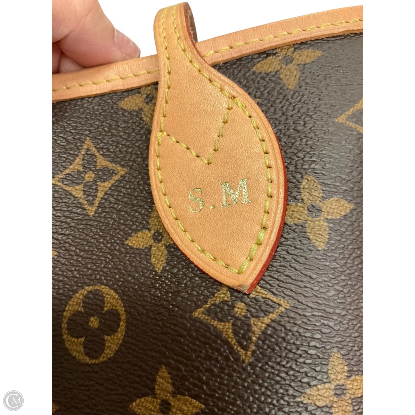 Handbag Luxury Designer By Louis Vuitton, Size: Medium