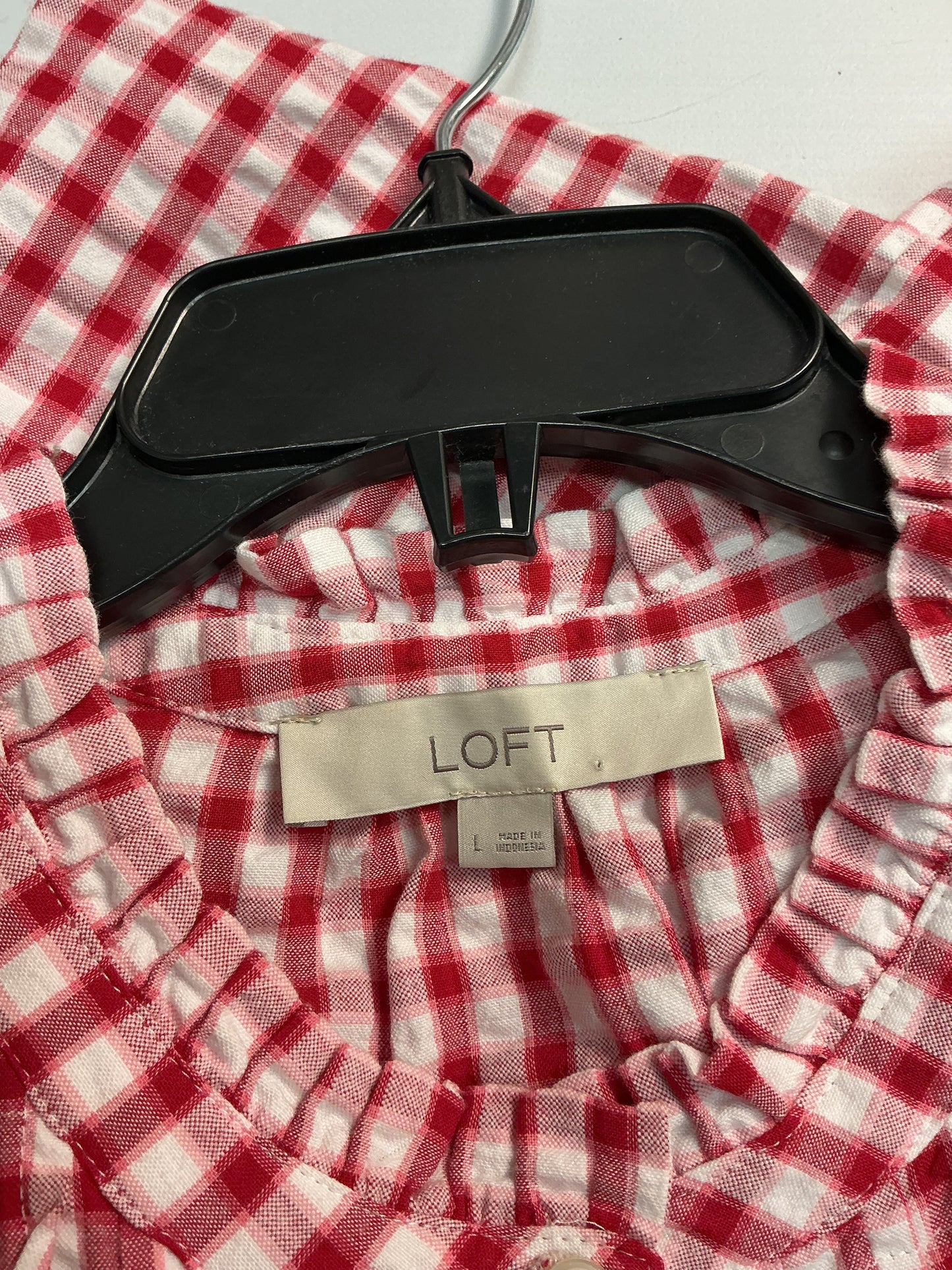 Top Sleeveless By Loft In Plaid Pattern, Size: L