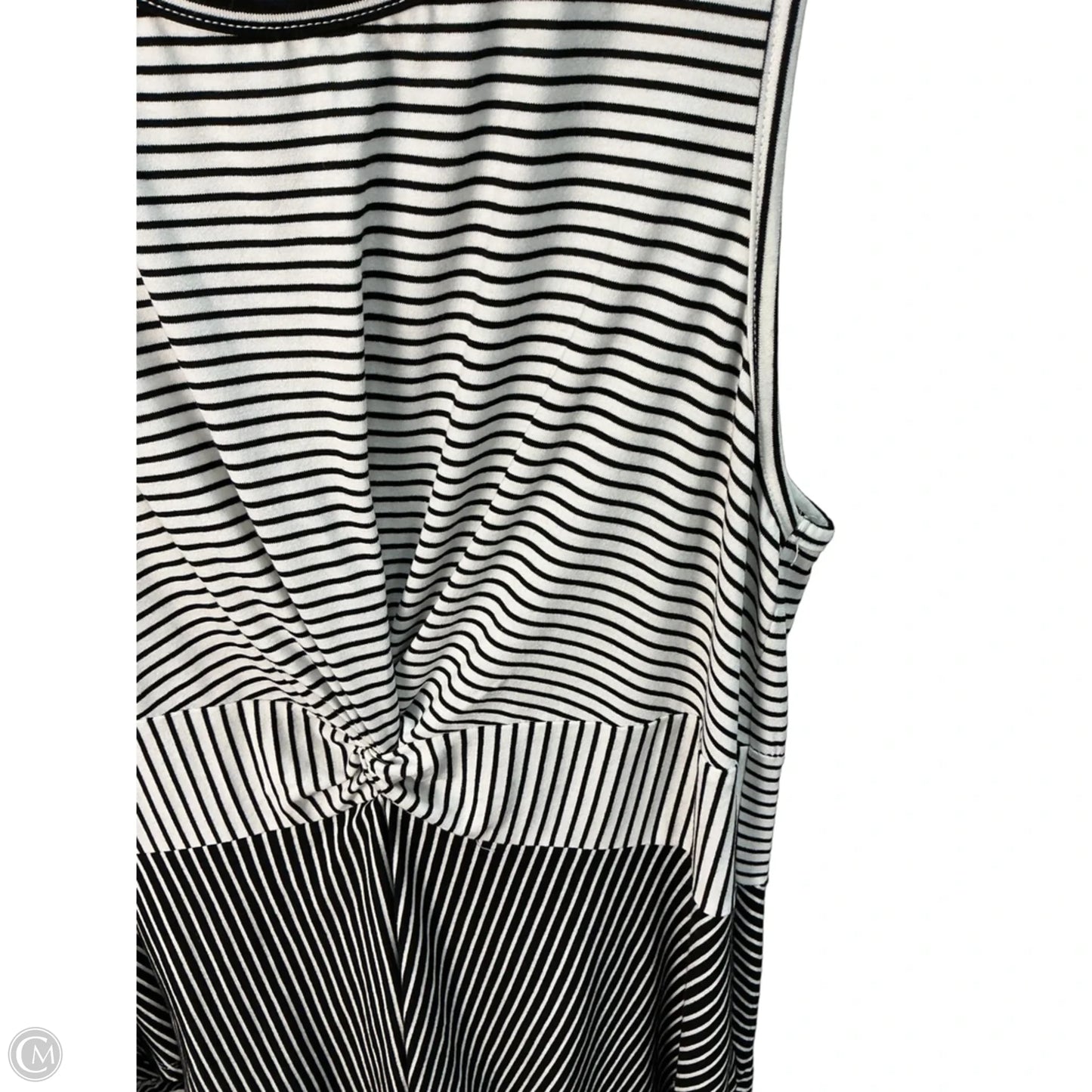 Top Sleeveless By Hem & Thread In Black, Size: M