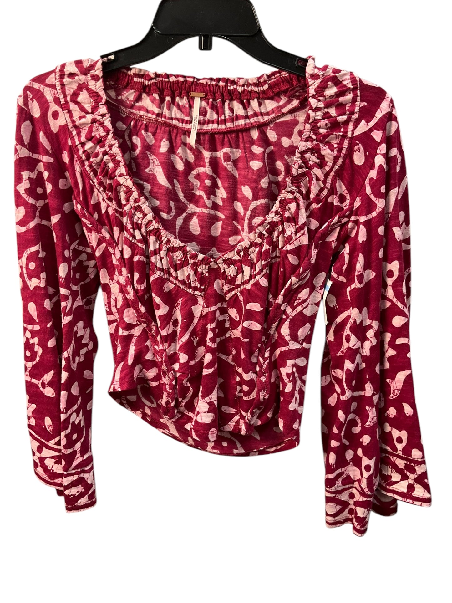 Top Long Sleeve By Free People In Red, Size: Xs