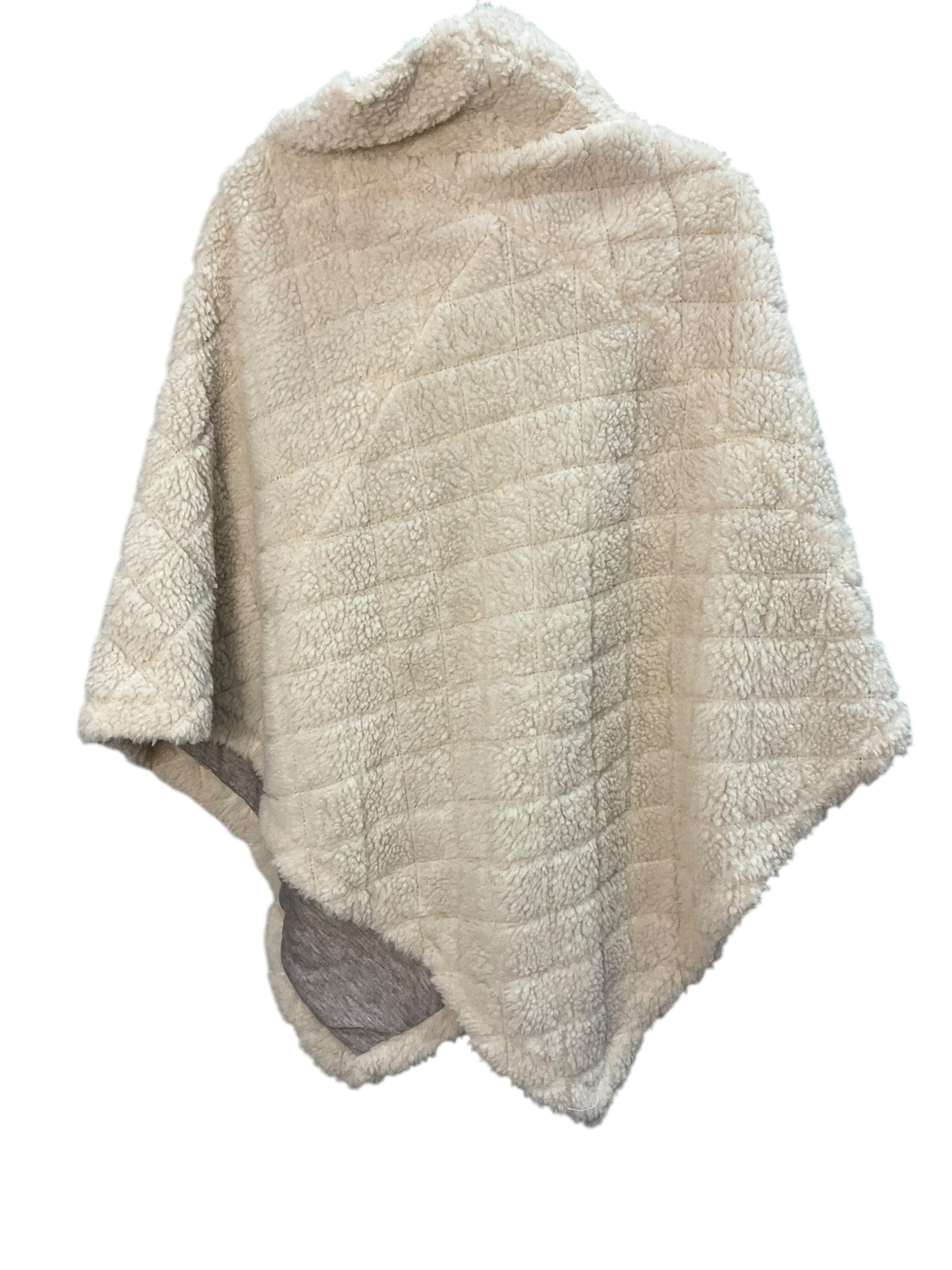 Poncho By Johnston & Murphy In Cream, Size: Osfm