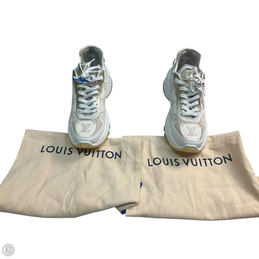 Shoes Luxury Designer By Louis Vuitton In White, Size: 9
