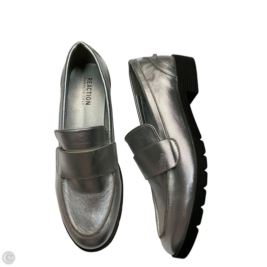 Shoes Flats By Kenneth Cole Reaction In Silver, Size: 8.5