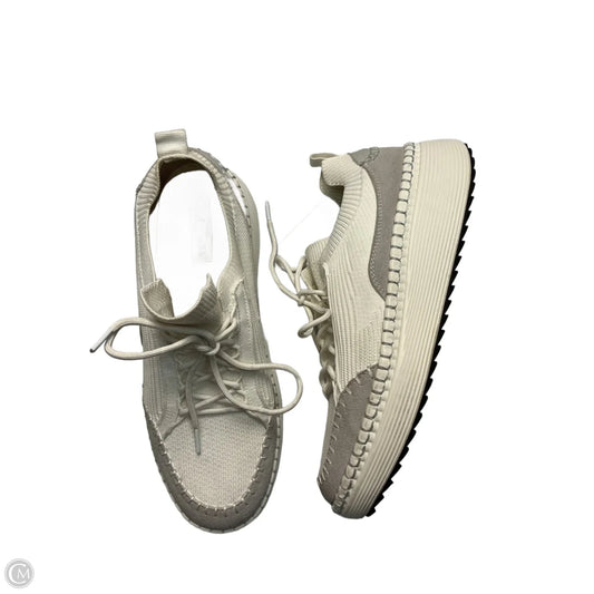 Shoes Athletic By Steve Madden In White, Size: 10