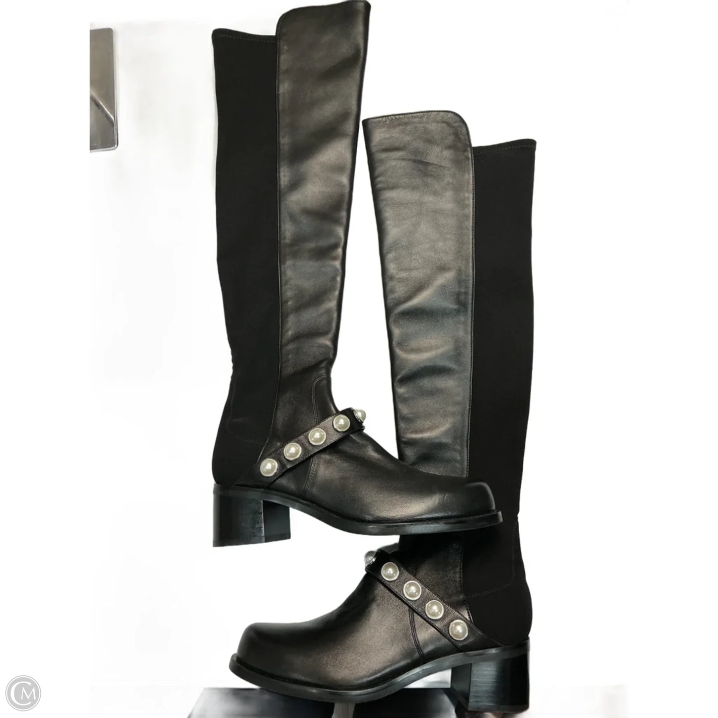 Boots Designer By Stuart Weitzman In Black, Size: 8