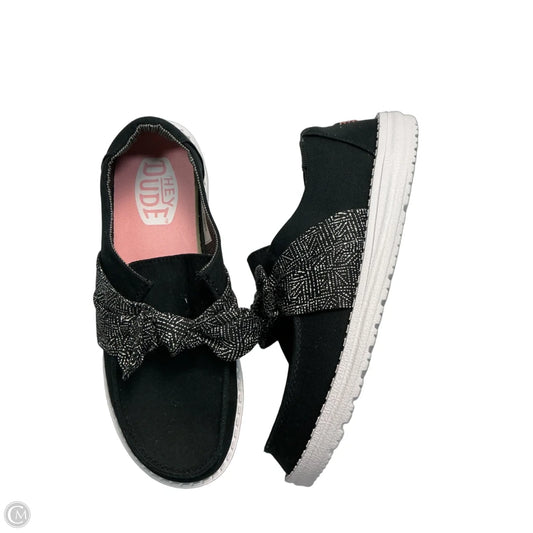 Shoes Flats By Hey Dude In Black, Size: 7