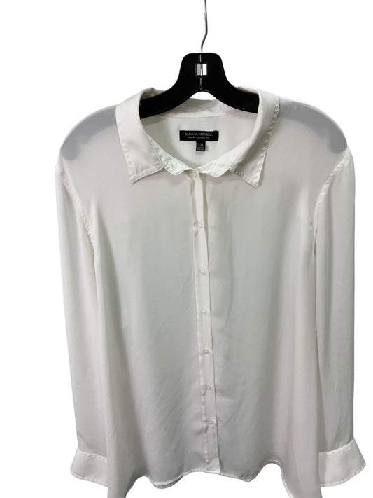 Top Long Sleeve By Banana Republic In White, Size: 18