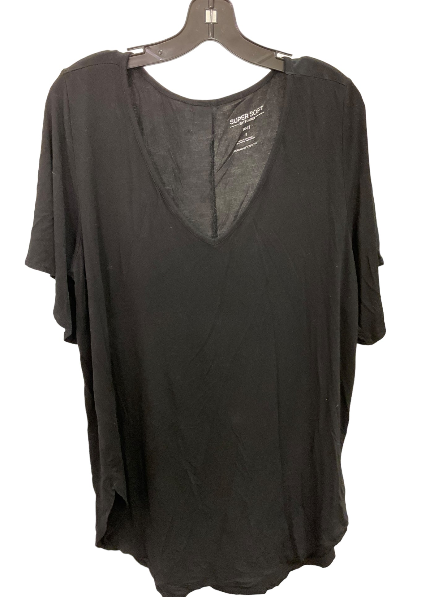 Top Short Sleeve By Torrid In Black, Size: 18