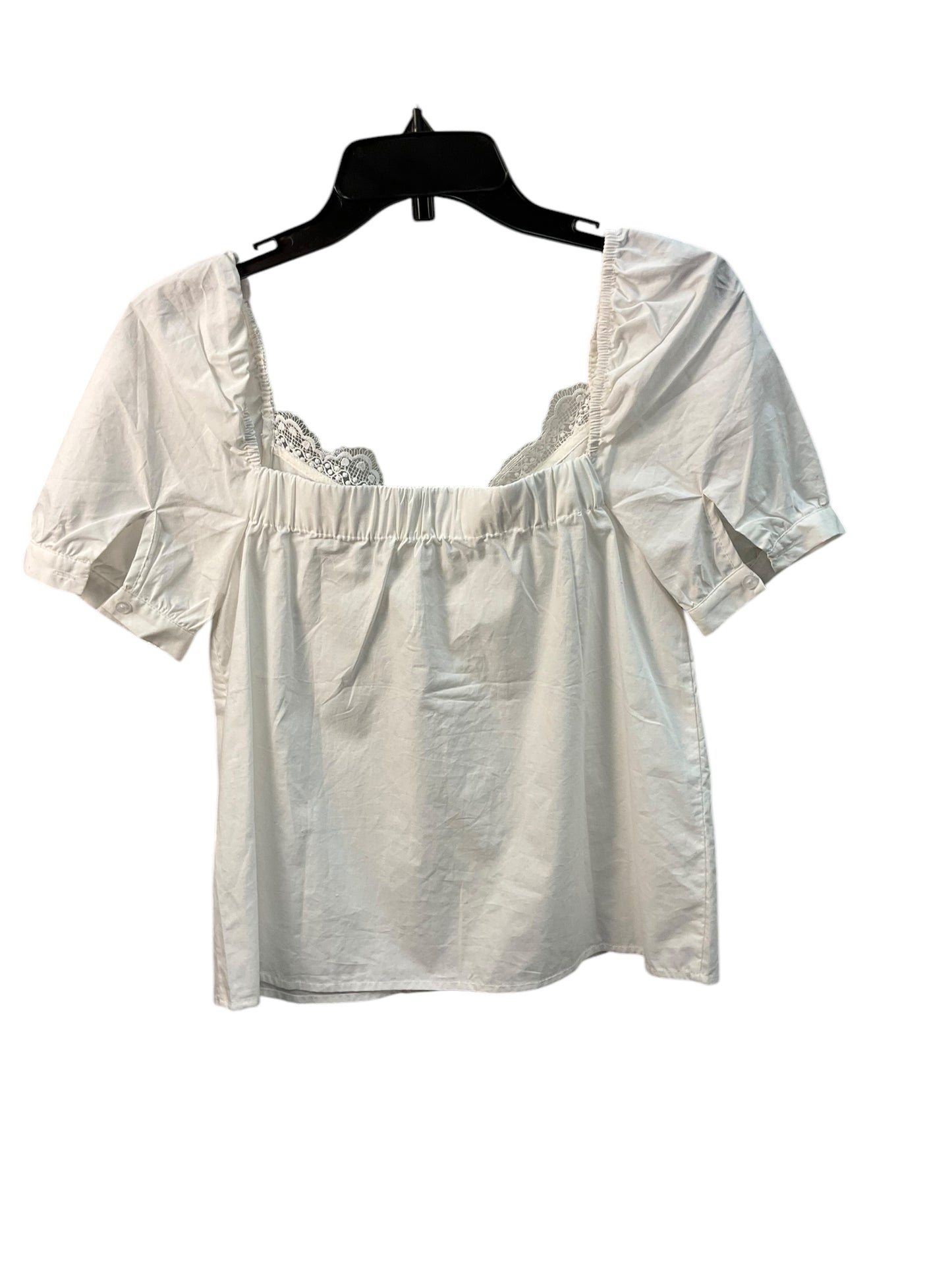 Top Short Sleeve By Clothes Mentor In White, Size: M