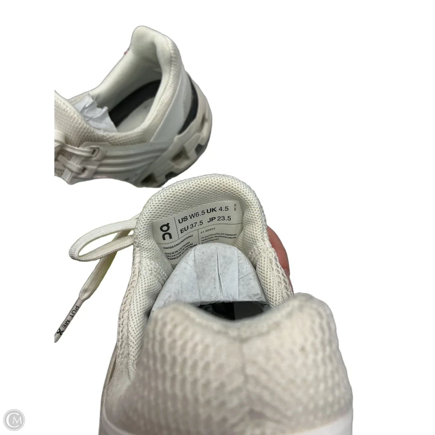 Shoes Athletic By On Cloud In White, Size: 6.5