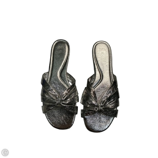 Sandals Flats By Zara In Silver, Size: 9