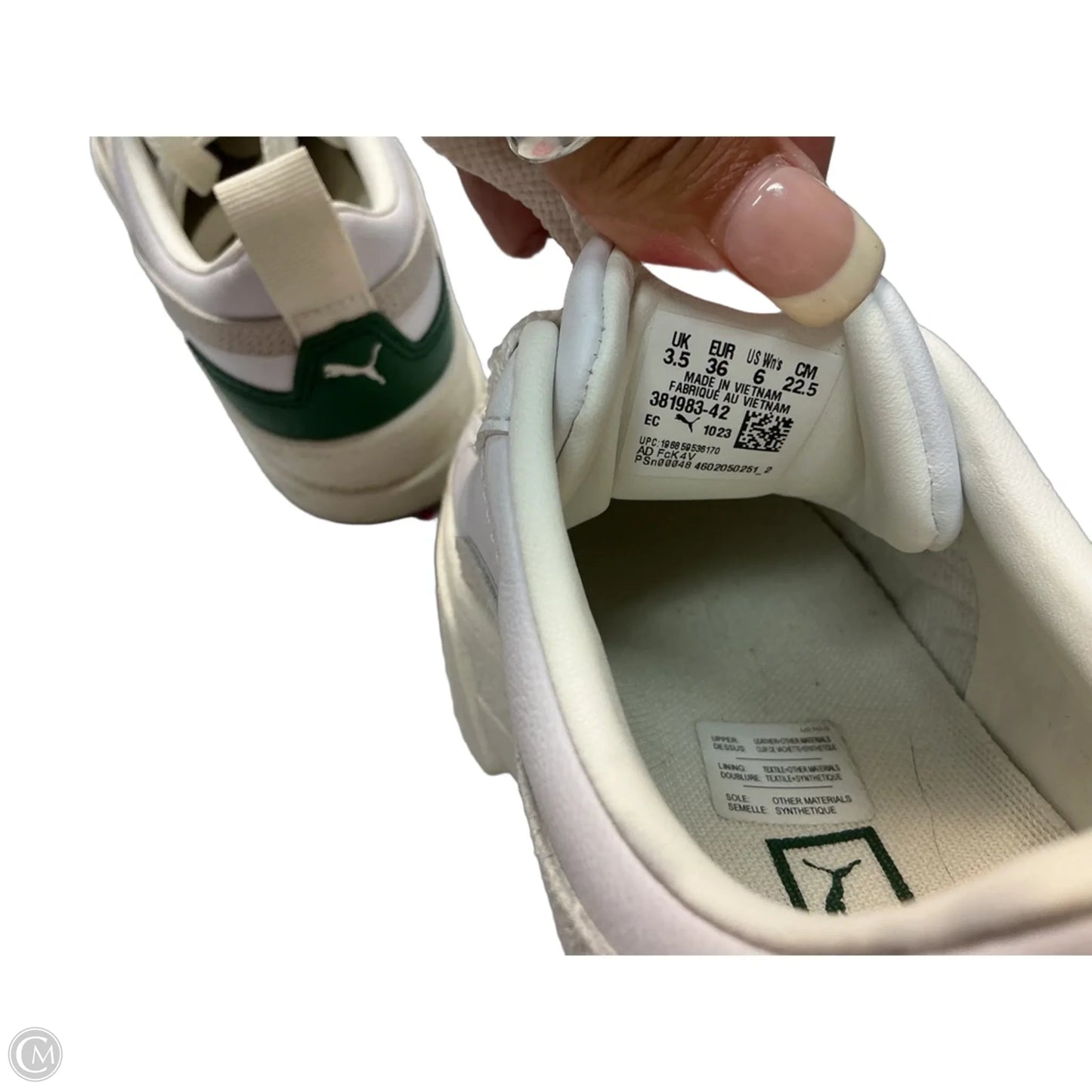 Shoes Sneakers By Puma In Green, Size: 6.5