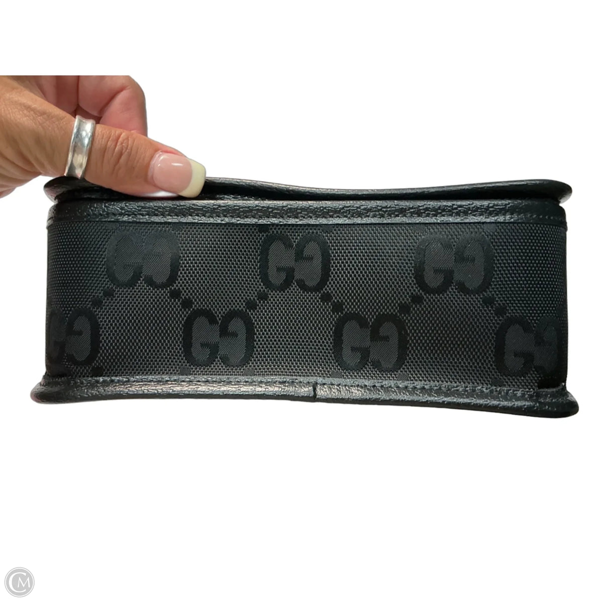 Makeup Bag Luxury Designer By Gucci, Size: Medium