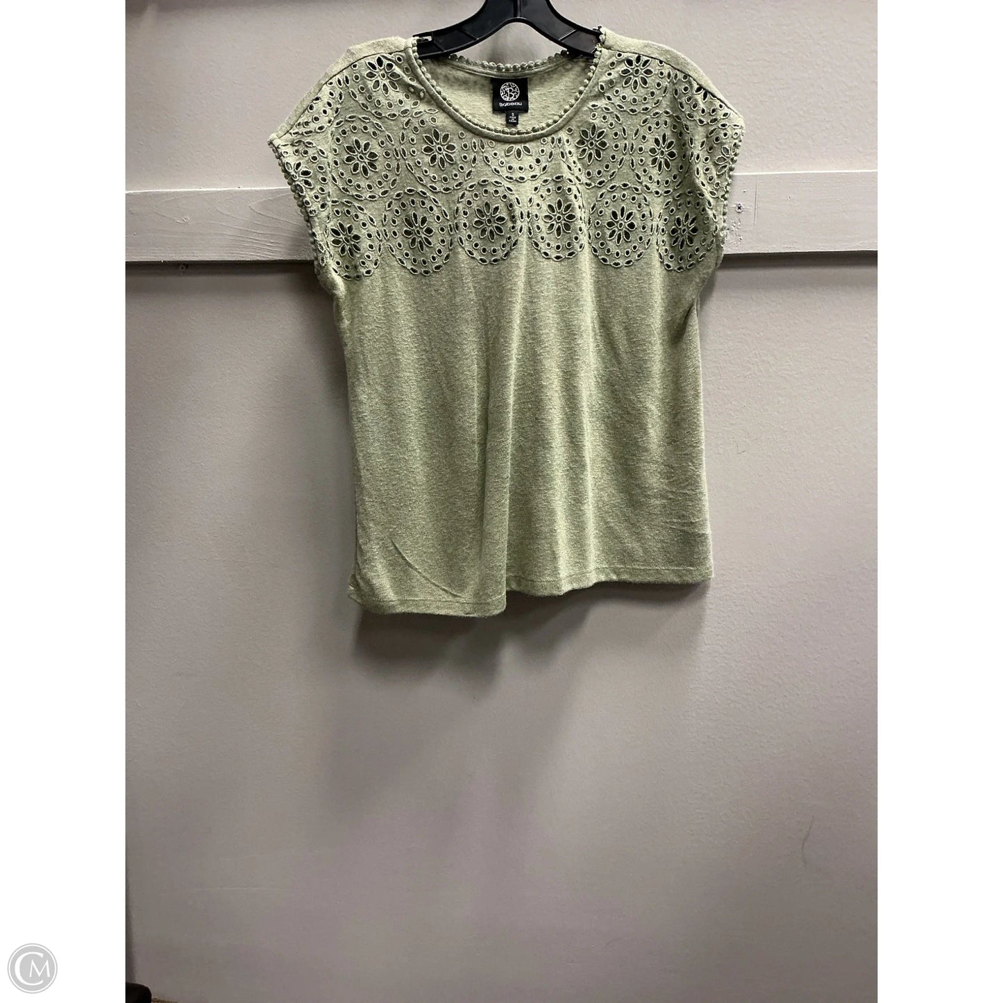 Top Sleeveless By Bobeau In Green, Size: S