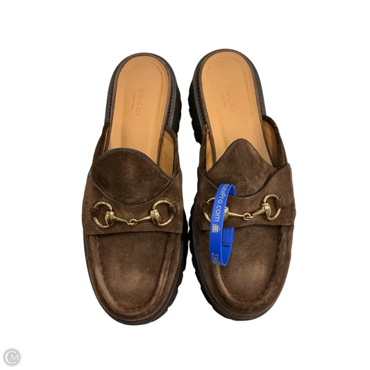 Shoes Luxury Designer By Gucci In Brown, Size: 9