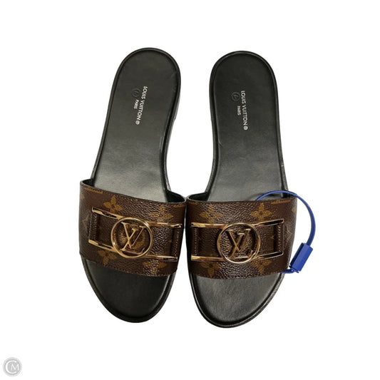 Shoes Luxury Designer By Louis Vuitton In Brown, Size: 7
