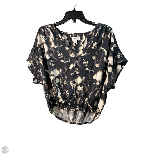Top Short Sleeve By Evereve In Grey & White, Size: S