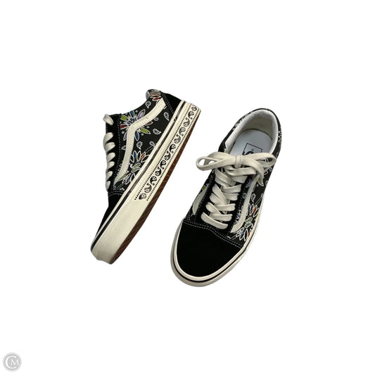 Shoes Sneakers By Vans In Black & White, Size: 7.5