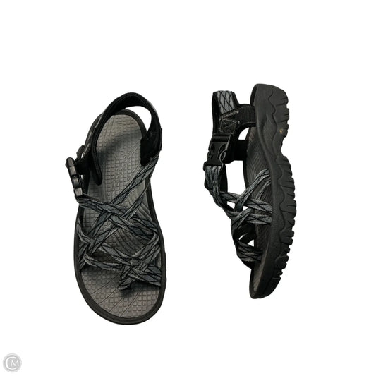 Sandals Flats By Bare Traps In Black, Size: 6