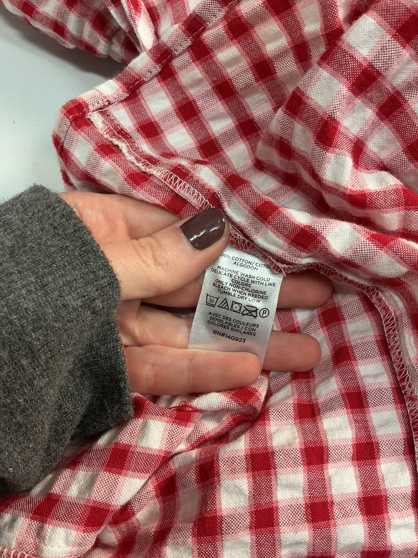 Top Sleeveless By Loft In Plaid Pattern, Size: L